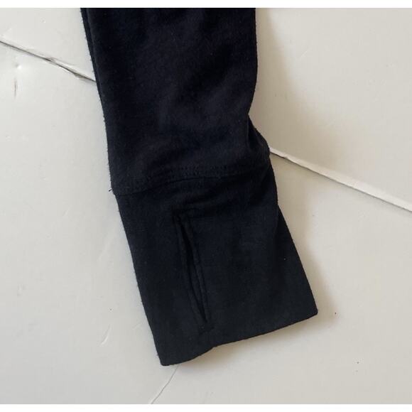 Athleta Ruched Sleeve T- Shirt Women L Black Thumb Hole Lightweight Athletic - Picture 8 of 11